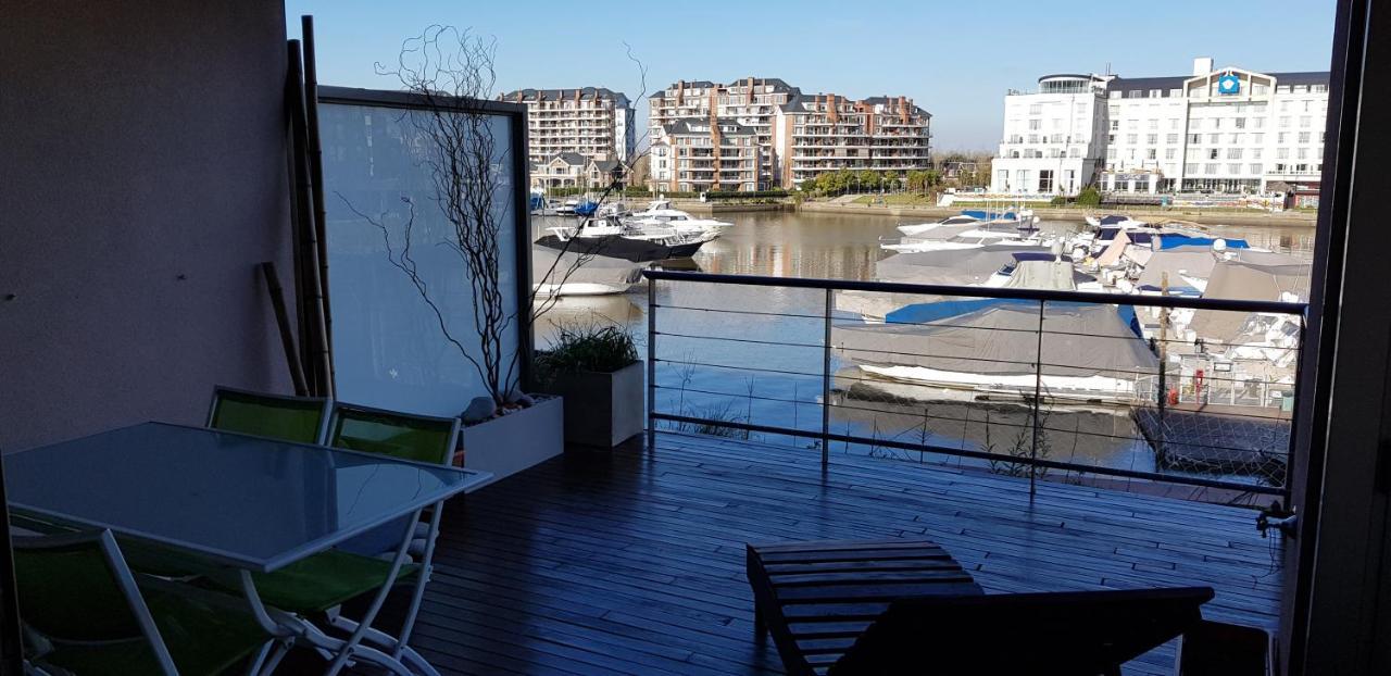 Appartement Vista Bahia Nordelta à Tigre Extérieur photo
